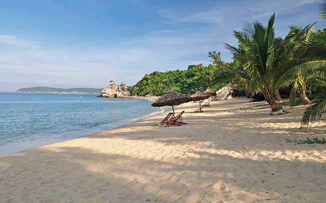 With over 2,000 miles of coastline stretching from north to south, Vietnam&rsquo;s golden sands offer the perfect sanctuary. From over-thewater bungalows to rustic eco retreats and pristine private islands, Vietnam has a beach for everyone